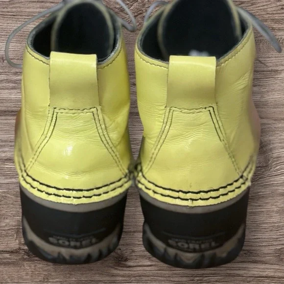 Sorel Women's Winter Boots in Yellow and Black - Picture 5 of 8